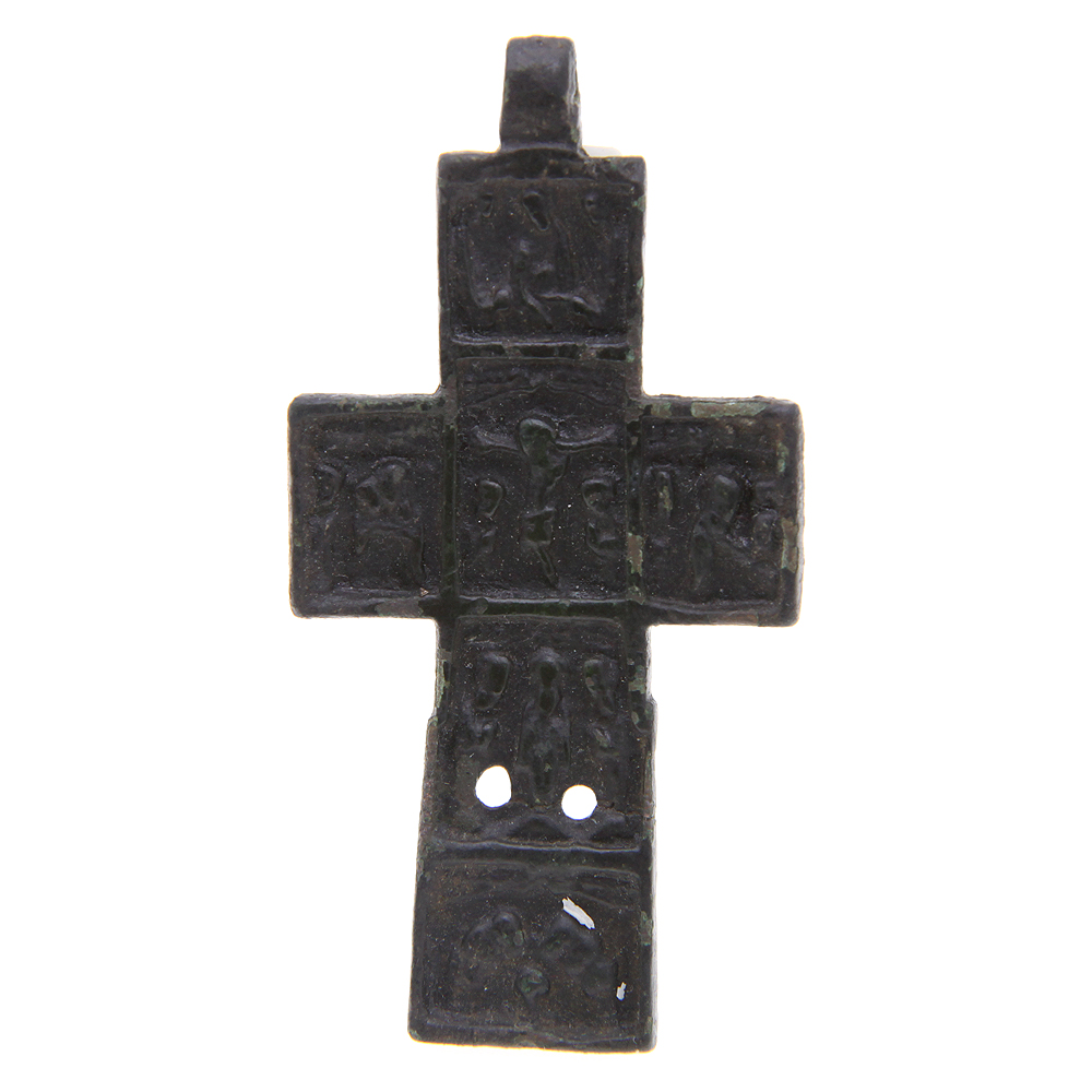 Крупный бронзовый наперсный крест Распятие Христово с избранными праздниками. Средневековая Русь XV-XVI век
