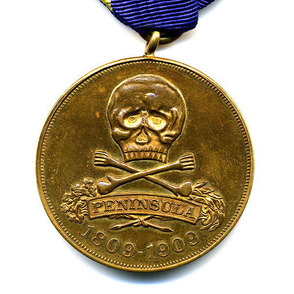Медаль на оригинальной ленте. 
