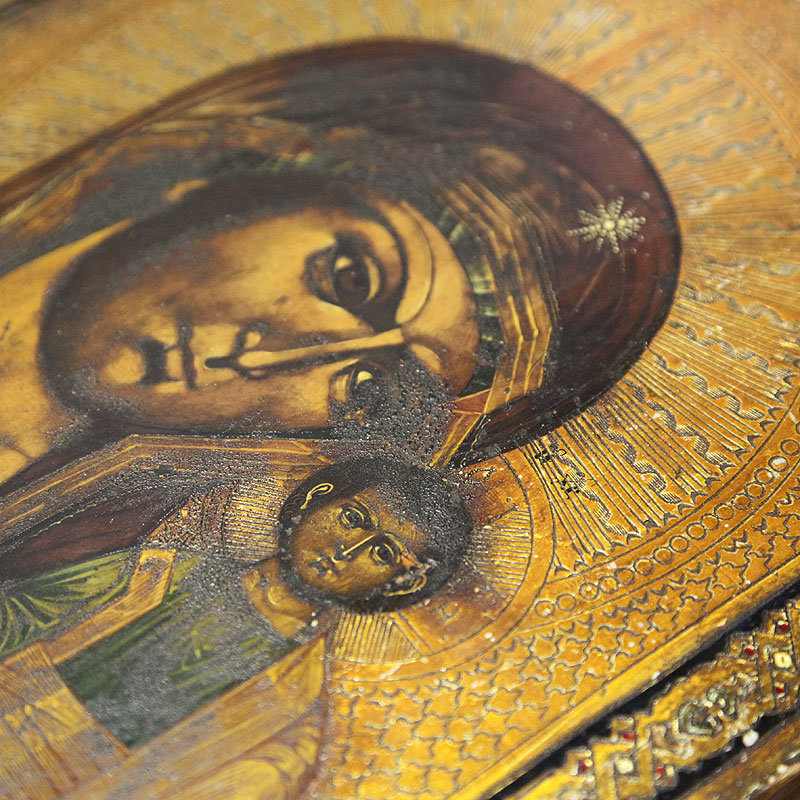 Потрясающая антикварная Казанская икона Божьей Матери из мастерских Троице-Сергиевой Лавры конца 19 века.