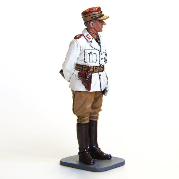 Коллекционный оловянный солдатик Виктор Лютце в белом кителе, фюрер штурмовых отрядов СА в период 1934-1943 гг.