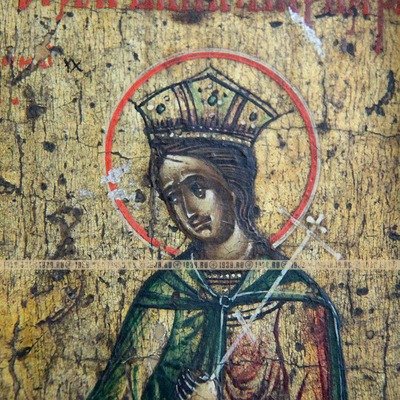 Старинная женская икона с образами Святой Екатерины Александрийской и Святой Варвары Илиопольской. Россия 1850-1860 год