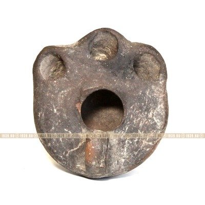 Древняя глиняная Лампада трехрожковая. Возраст порядка 2000 лет