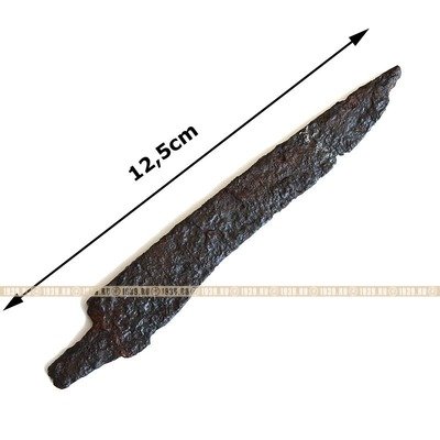 Поясной железный нож  12,5 см. Аланы или Скифо-Сарматы 11-12 век.