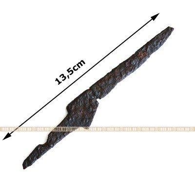 Поясной железный нож  13,5 см. Аланы или Скифо-Сарматы 11-12 век.