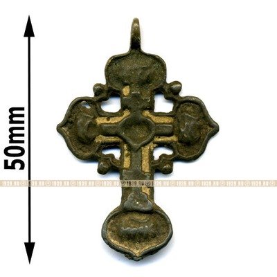 Старинный православный нательный крест XVIII  века с эмалью.