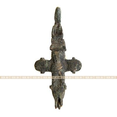 Древний нераскрытый крест энколпион Распятие Христово и Богоматерь Ассунта. Русь XII-XIII век.