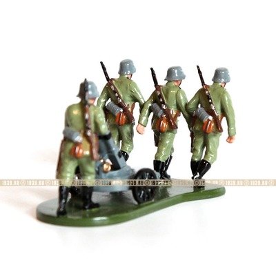 Оловянные солдатики Германский 76 мм миномет с расчетом из 4 солдат времен Первой Мировой. Винтаж.