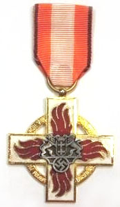 Почетный знак пожарных в золоте