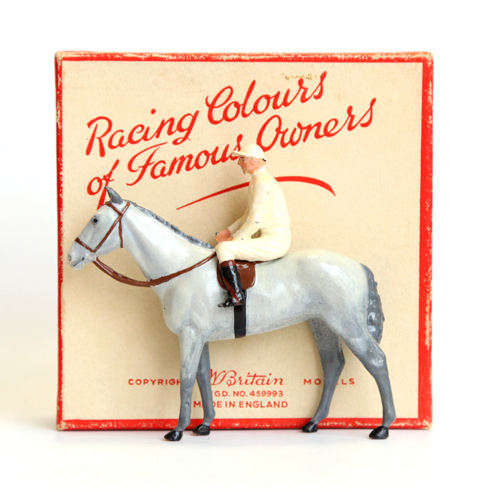 Антикварная оловянная миниатюра Жокей в белой куртке 1950-е годы. Подарок для увлеченного лошадьми и верховой ездой.