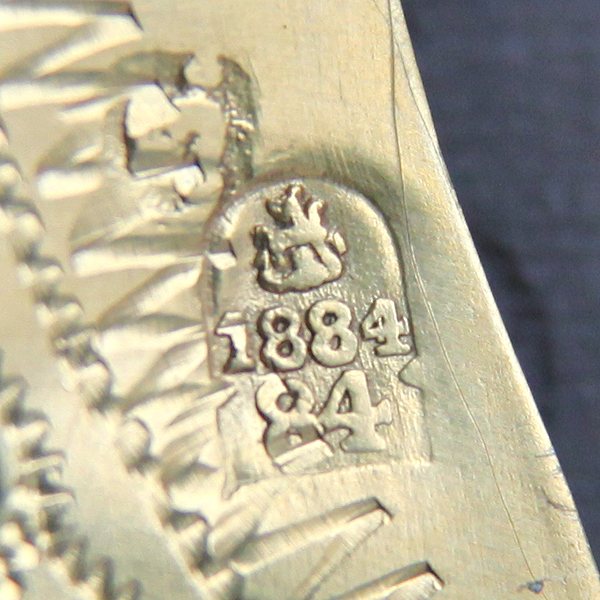Старинная икона Господь Вседержитель в позолоченном серебряном окладе с эмалевыми накладками, икона в киоте. Россия, Москва 1884 год