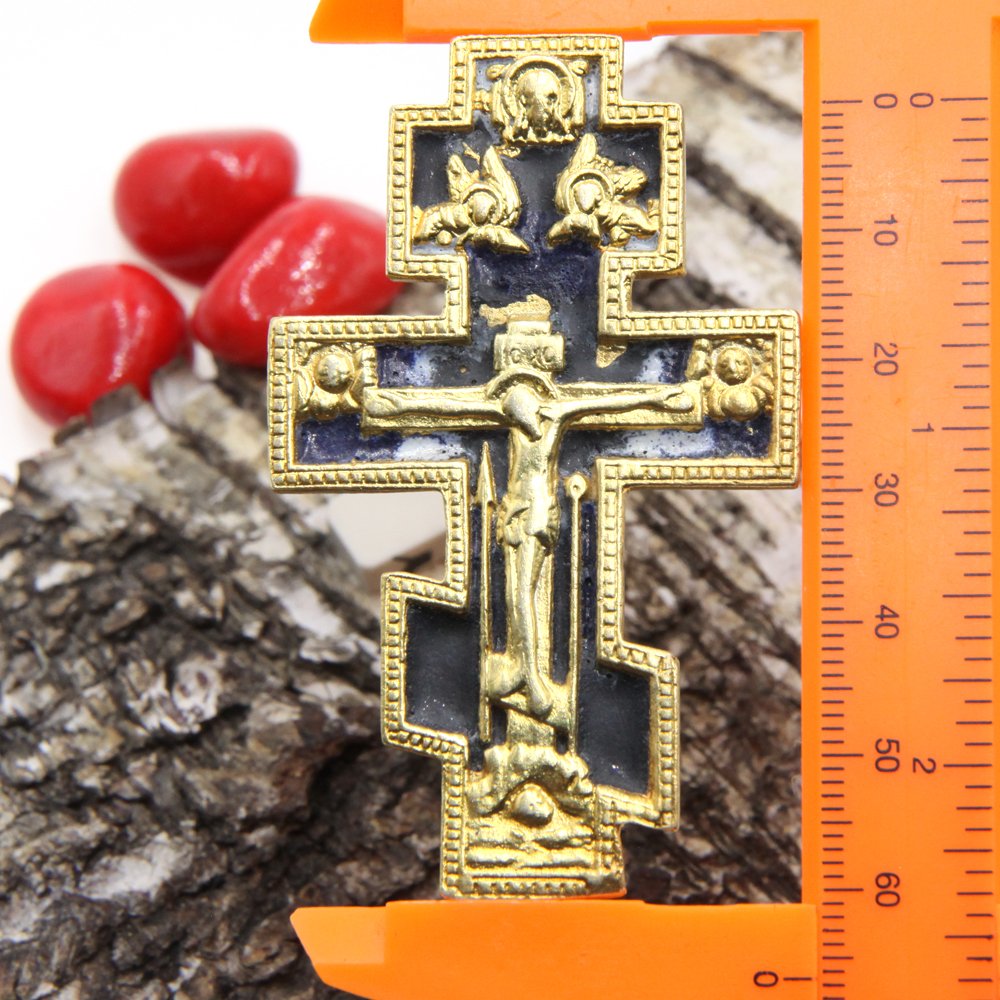 Позолоченный малый врезной киотный крест, трехцветная эмаль, футляр. Россия, Выговская обитель 1800-1830 год