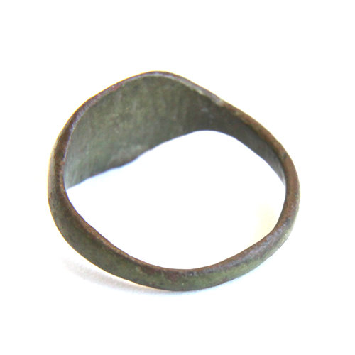 Старинный славянский перстень или перстень оберег с Лютым Зверем. Средневековая Русь.