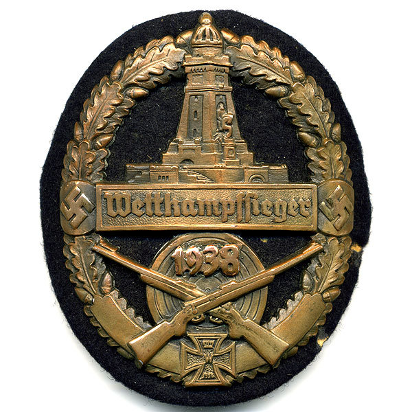Нарукавный щит победителя стрельб 1938 года.