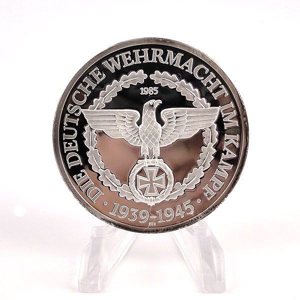 Памятная серебряная медаль 35 гр серебро 999 пр. 