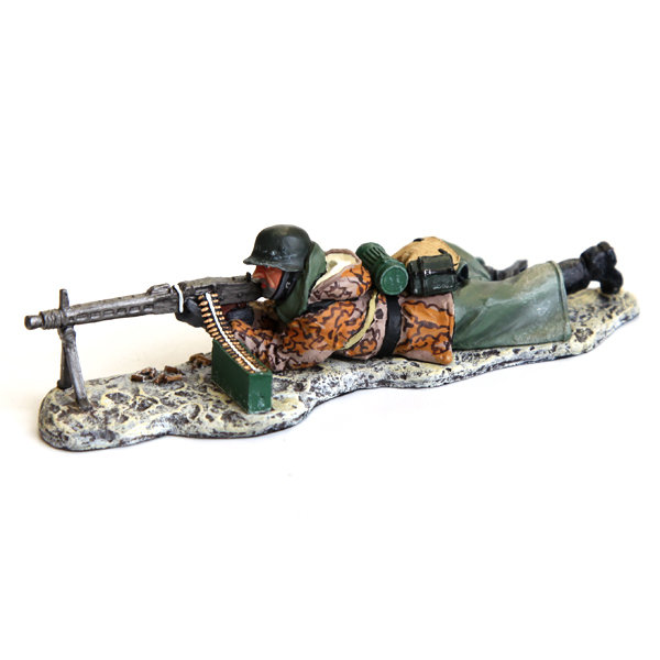 Коллекционный оловянный солдатик Стреляющий пулеметчик Waffen SS MG42 1944-1945