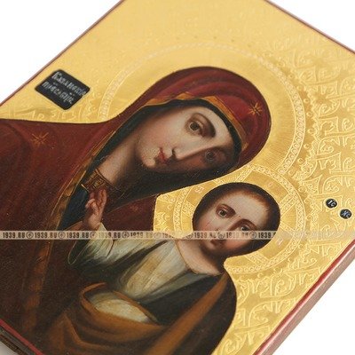 Старинная Казанская икона Пресвятой Богоматери, фон сусальное золото. Россия 1860-1890 год