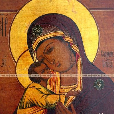 Старинная икона Владимирской Божией Матери в красивом посеребренном окладе. Россия 1800-1840 гг.