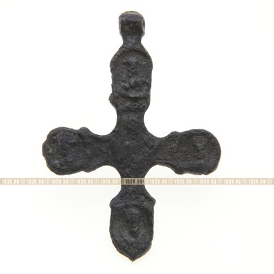 Древний крест псевдоэнколпион с неподвижным оглавием, Распятие Христово и Архангел Сихаил. Средневековая Русь XV век