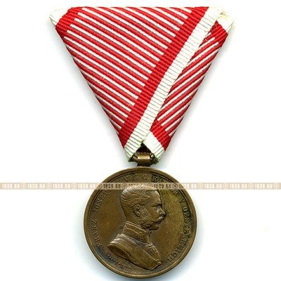 Австро-Венгрия. Памятная почетная военная медаль и медаль за храбрость.