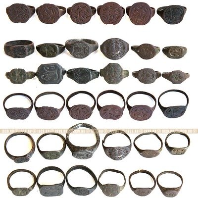 Коллекция из 18 старинных перстней и колец. Россия XVII-XIX век.