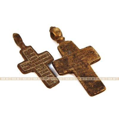 Два старинных нательных православных креста . 19 век. Россия.