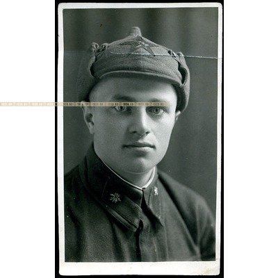 Оригинальная шитая звезда на будённовку бойца Красной Армии в комплекте с фотографией.