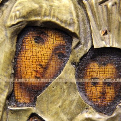 Старинная православная Казанская икона Божьей Матери с латунным окладом Россия рубеж 19-20 вв.