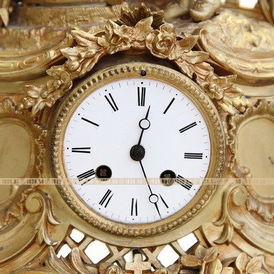 Старинные бронзовые каминные часы с маятником, фирма Les Japy Fils - 