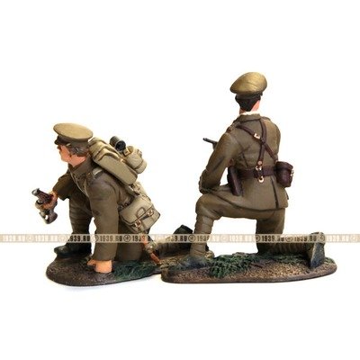 Набор оловянных солдатиков 54мм. Британский офицер и солдат.