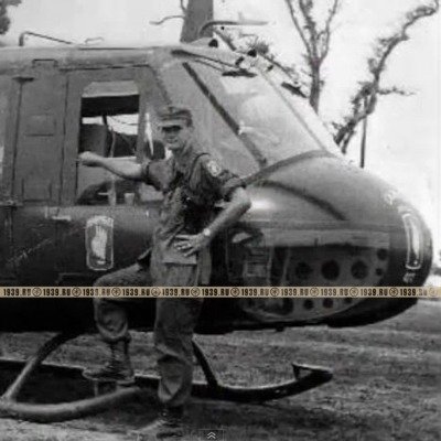 Старая бензиновая зажигалка Zenith времен войны во Вьетнаме с девизом и эмблемой 173-й воздушно-десантной бригады армии США 