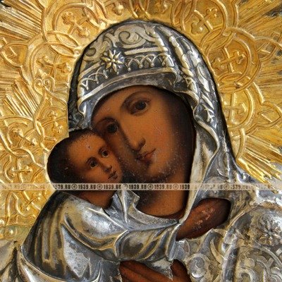Старинная икона Божья Матерь Владимирская в латунном окладе, заступница и покровительница Москвы. Россия XIX век.