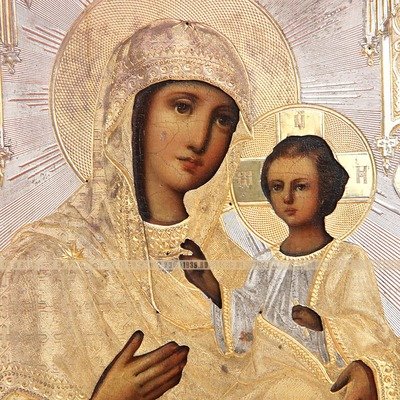 Старинная икона Божья Матерь Смоленская покровительница дома и семьи, оклад с позолотой и серебрением. Россия, Москва XIX век