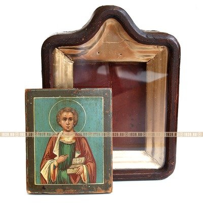 Старинная икона Святой Целитель Пантелеймон в оригинальном киоте. Россия XIX век.