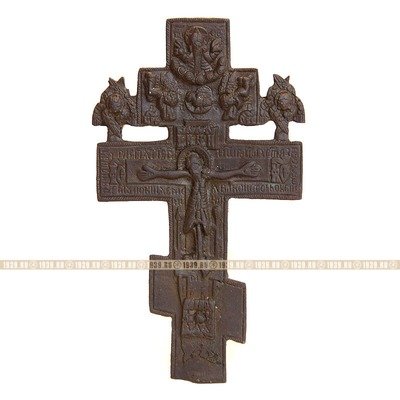 Старинный бронзовый крест православное Распятие Христово с двумя херувимами и молитвой на обороте. Россия XVIII век.